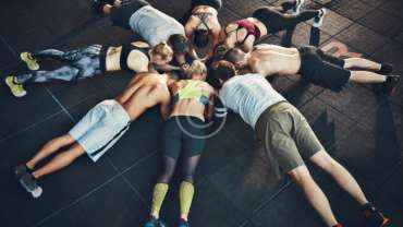 10 benefits of a group training at a gym